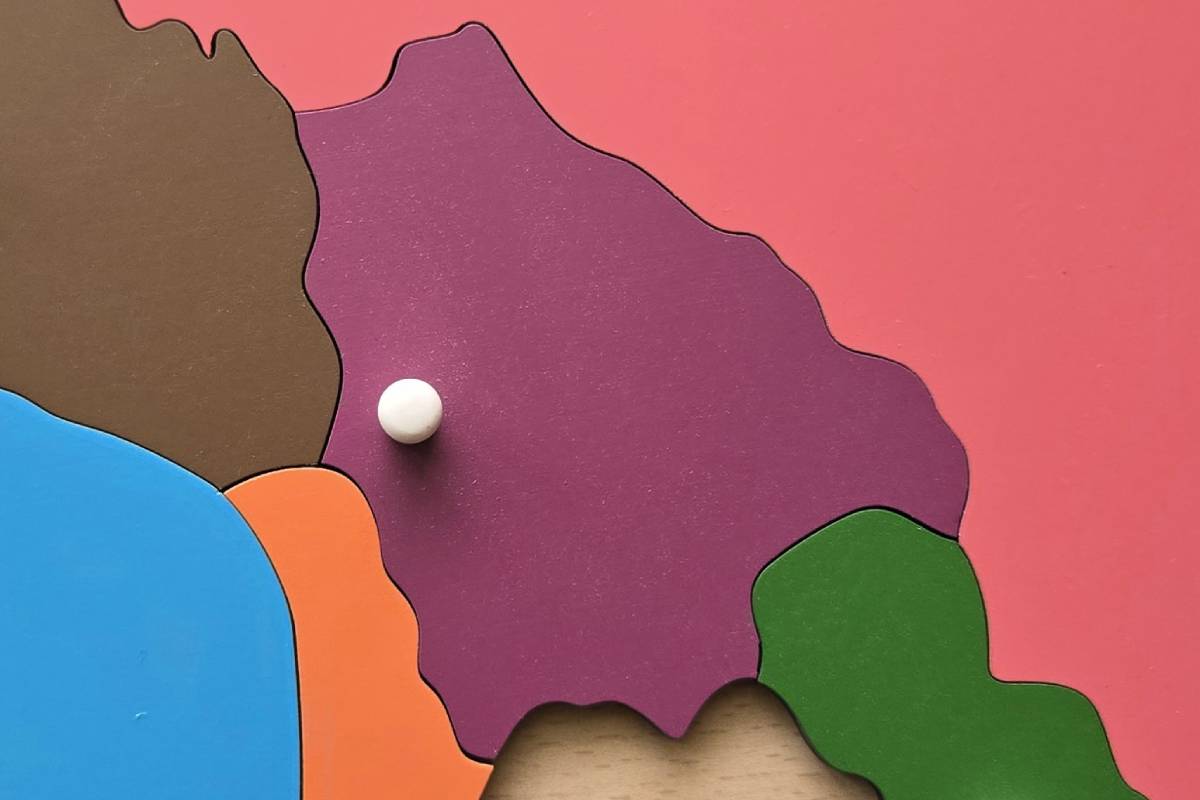Bolivia - Puzzle Piece of South America (Plastic Knob)