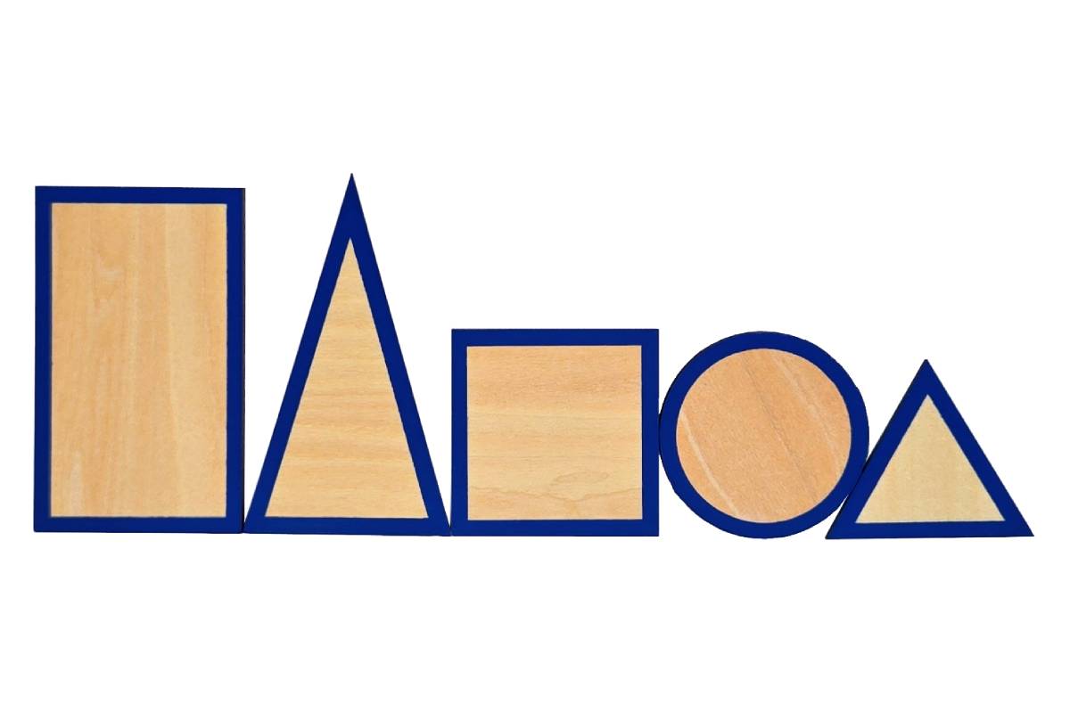 Bases for Geometric Solids with Box