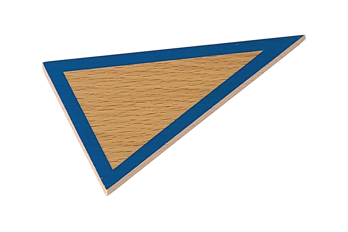 Isosceles triangle base with blue outline.
