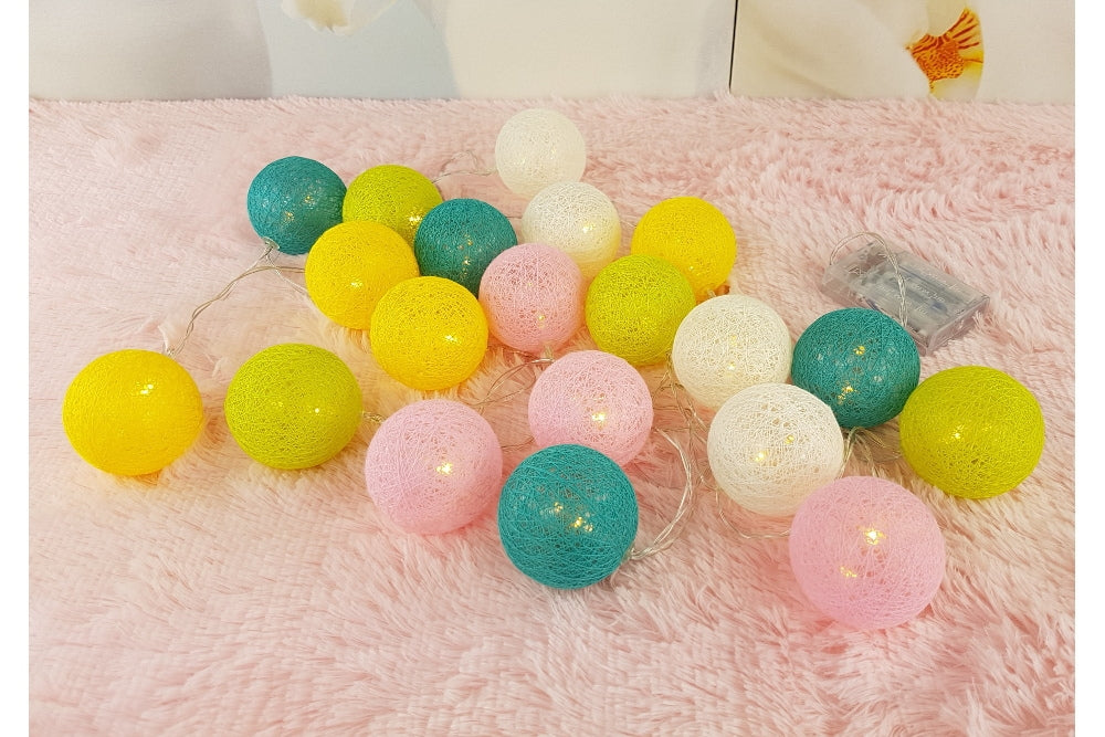 20 LED Cotton Ball String Lights